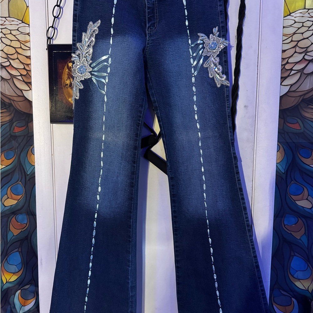 Elegant Embroidered Flare Jeans